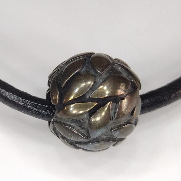 Silpada Jewelry - Retired Silpada Petal Ball Pendant Black Leather Cord Necklace 16" S1342